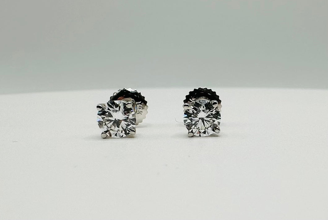 Diamond earrings 0.97c